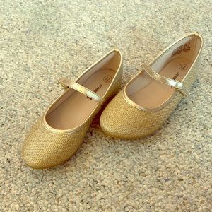 Girls size 12 dress shoe